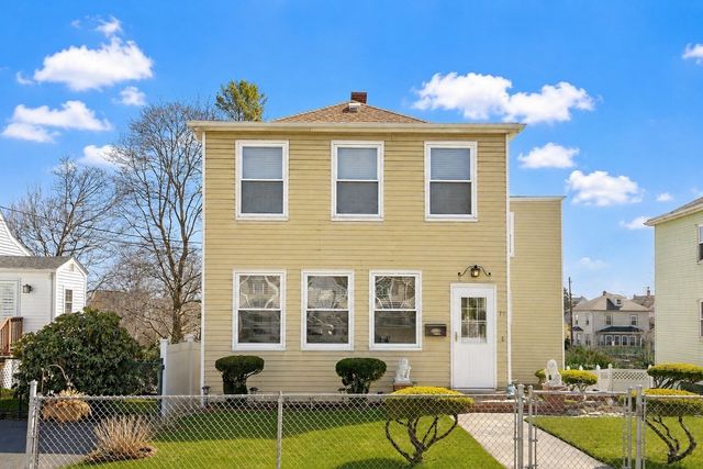 12 Dane St, Peabody, MA 01960