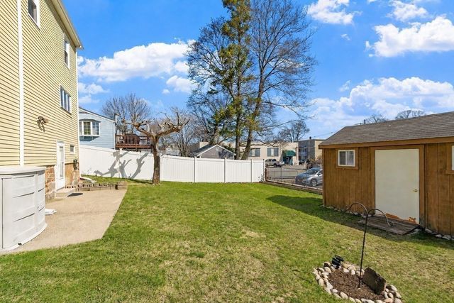 12 Dane St, Peabody, MA 01960