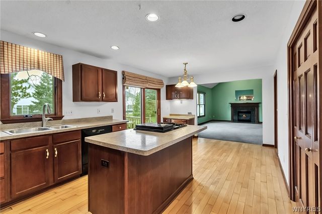 4190 Thornwood Lane, Clarence, NY 14221