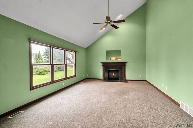 4190 Thornwood Lane, Clarence, NY 14221