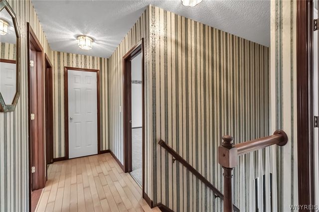 4190 Thornwood Lane, Clarence, NY 14221