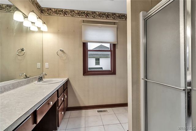 4190 Thornwood Lane, Clarence, NY 14221