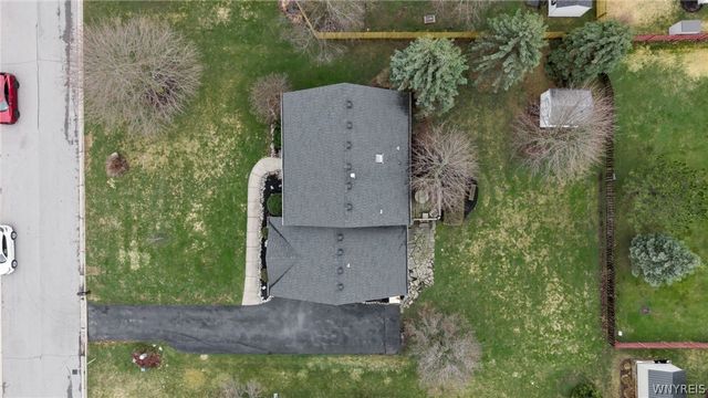 4190 Thornwood Lane, Clarence, NY 14221