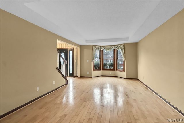 4190 Thornwood Lane, Clarence, NY 14221