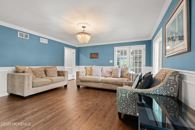 79 Cypress Neck Road, Middletown, NJ 07748