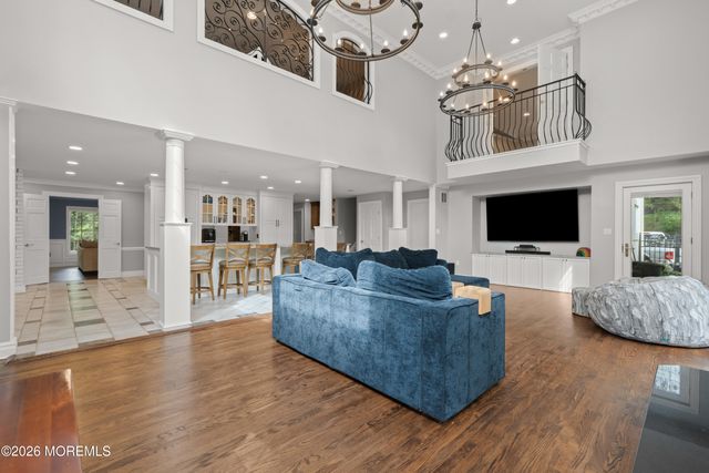79 Cypress Neck Road, Middletown, NJ 07748