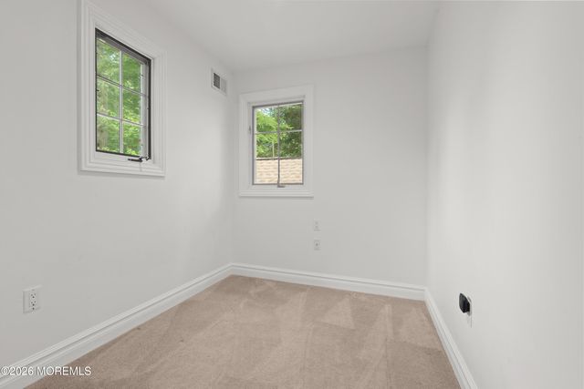 79 Cypress Neck Road, Middletown, NJ 07748