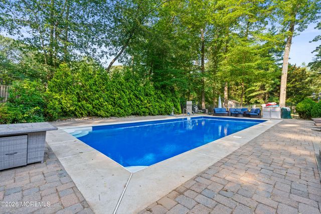 79 Cypress Neck Road, Middletown, NJ 07748