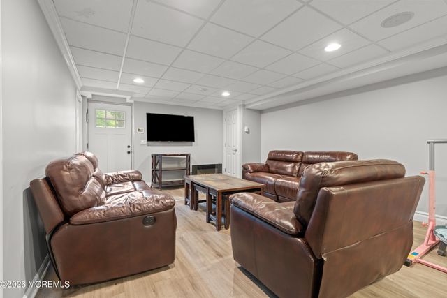79 Cypress Neck Road, Middletown, NJ 07748