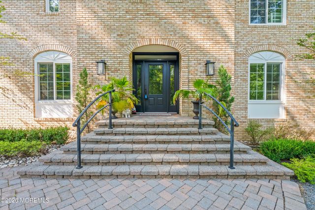 79 Cypress Neck Road, Middletown, NJ 07748