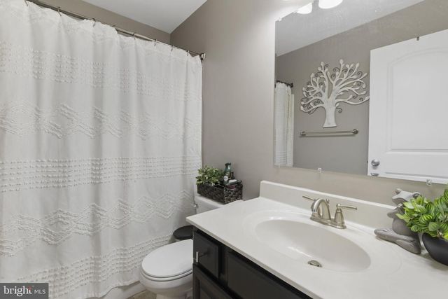 7662 PINE HAVEN DR, Pasadena, MD 21122