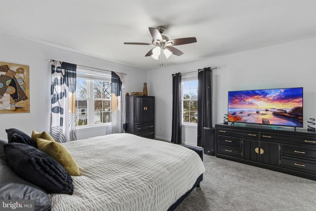 7662 PINE HAVEN DR, Pasadena, MD 21122