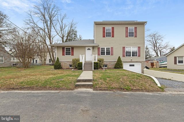 7662 PINE HAVEN DR, Pasadena, MD 21122