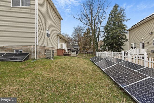 7662 PINE HAVEN DR, Pasadena, MD 21122