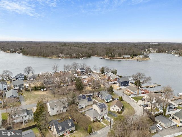 7662 PINE HAVEN DR, Pasadena, MD 21122