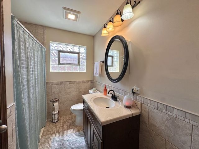 10021 Minnick Avenue, Oak Lawn, IL 60453