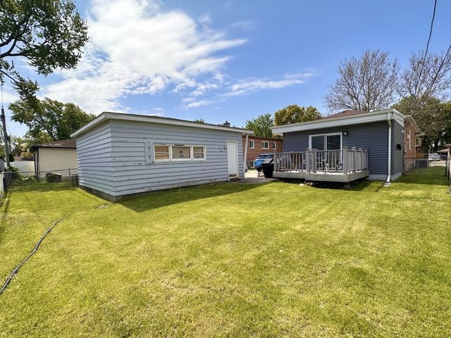 10021 Minnick Avenue, Oak Lawn, IL 60453