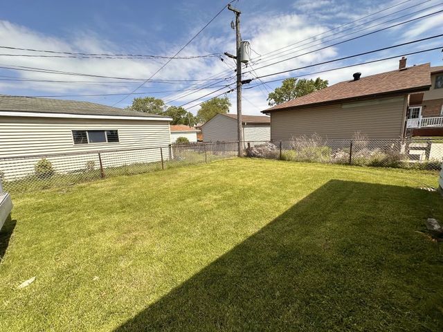 10021 Minnick Avenue, Oak Lawn, IL 60453