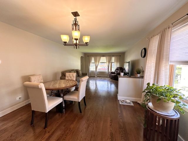 10021 Minnick Avenue, Oak Lawn, IL 60453