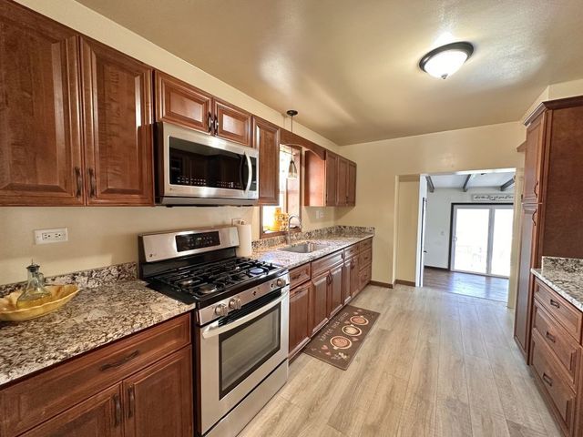 10021 Minnick Avenue, Oak Lawn, IL 60453
