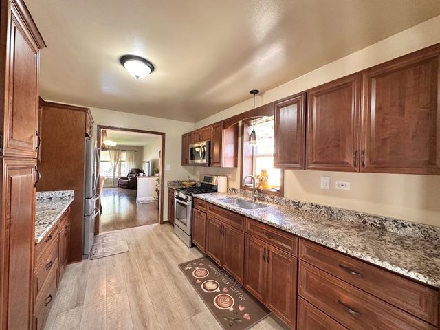 10021 Minnick Avenue, Oak Lawn, IL 60453