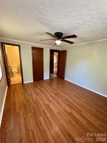 119 Morris Avenue, Mount Holly, NC 28120