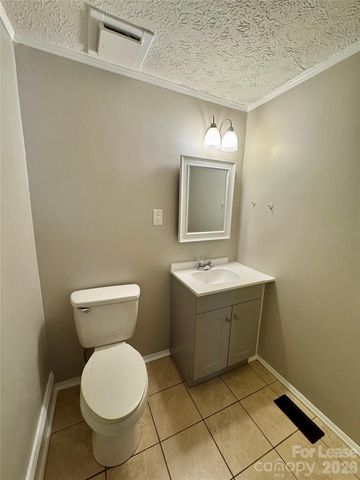 119 Morris Avenue, Mount Holly, NC 28120