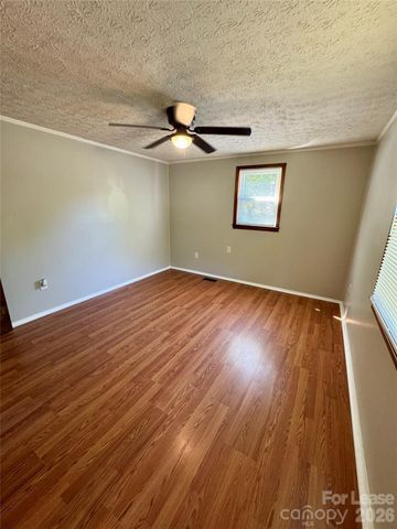 119 Morris Avenue, Mount Holly, NC 28120