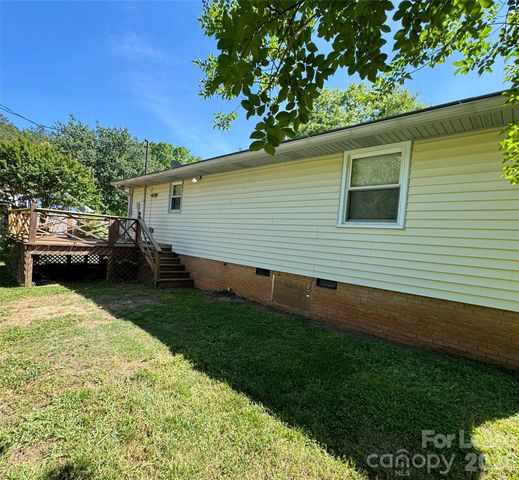 119 Morris Avenue, Mount Holly, NC 28120