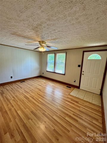 119 Morris Avenue, Mount Holly, NC 28120