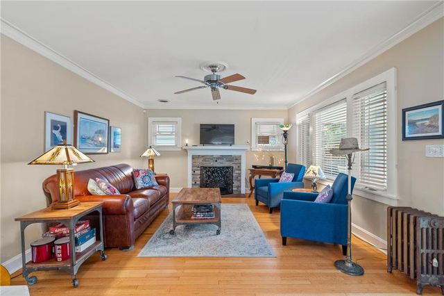 6439 Walnut Street, Kansas City, MO 64113