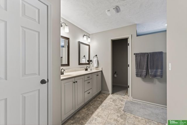 13509 S 45th Street, Papillion, NE 68133