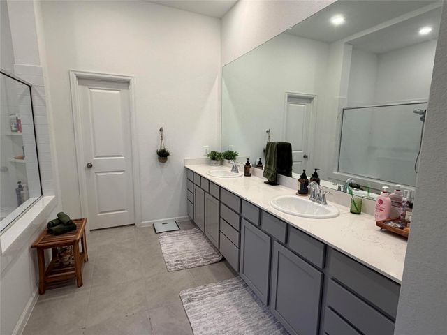 18323 Tiger Flowers Drive, Conroe, TX 77302