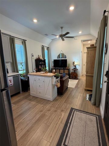 18323 Tiger Flowers Drive, Conroe, TX 77302