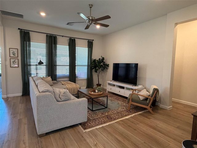 18323 Tiger Flowers Drive, Conroe, TX 77302