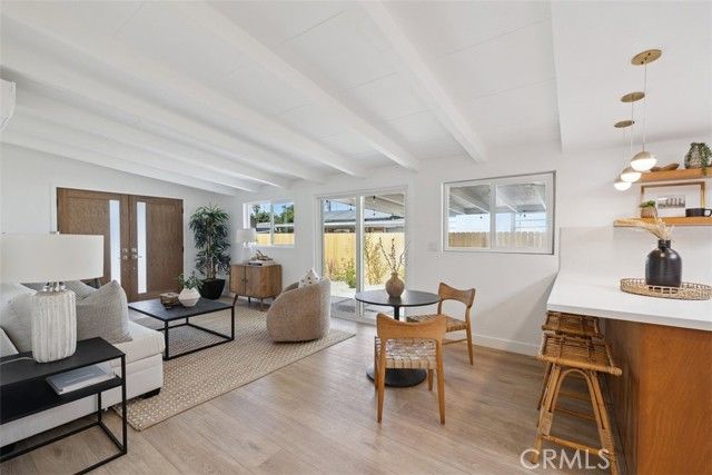 21 La Cadena Street, Santa Barbara, CA 93103