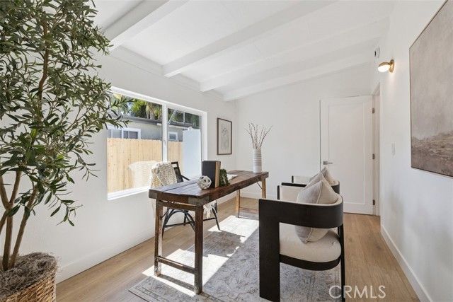 21 La Cadena Street, Santa Barbara, CA 93103