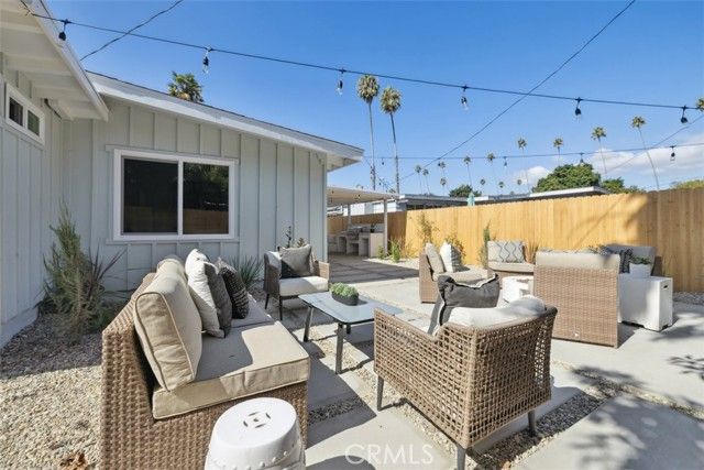 21 La Cadena Street, Santa Barbara, CA 93103
