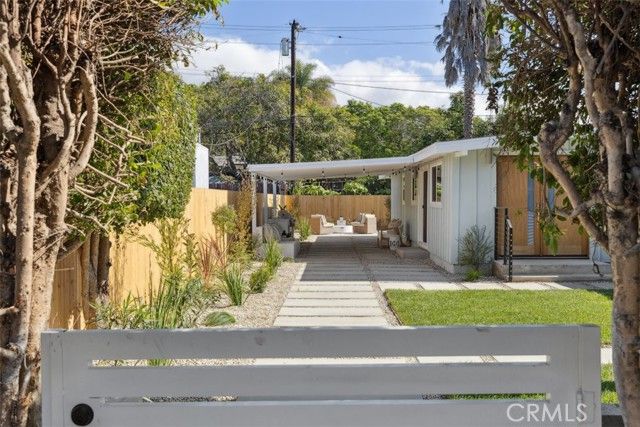 21 La Cadena Street, Santa Barbara, CA 93103