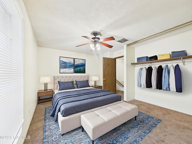 201 High Meadows Boulevard 218, Lafayette, LA 70507