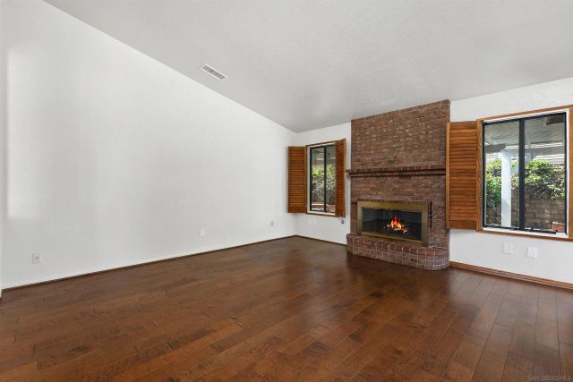 1693 W Country Club, Escondido, CA 92026