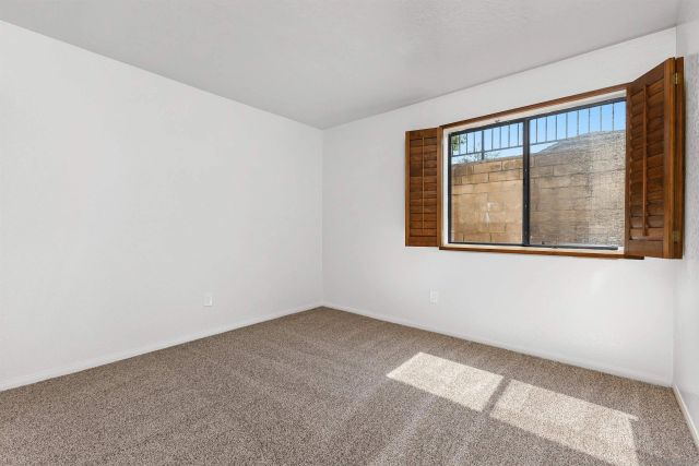 1693 W Country Club, Escondido, CA 92026