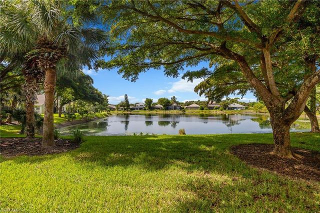 7098 Pond Cypress CT 102, Naples, FL 34109