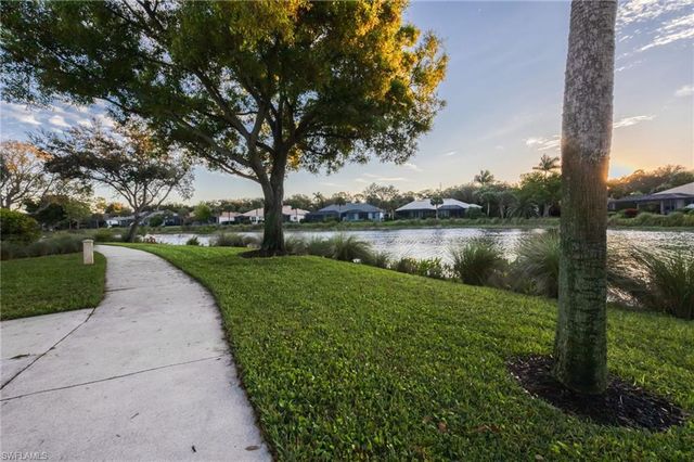 7098 Pond Cypress CT 102, Naples, FL 34109