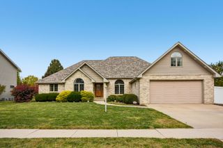 1034 Michael Drive, Morris, IL 60450