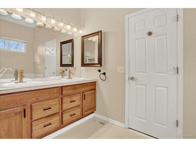 7285 Brighton Ct, Castle Pines, CO 80108