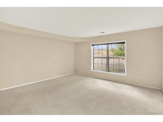 7285 Brighton Ct, Castle Pines, CO 80108