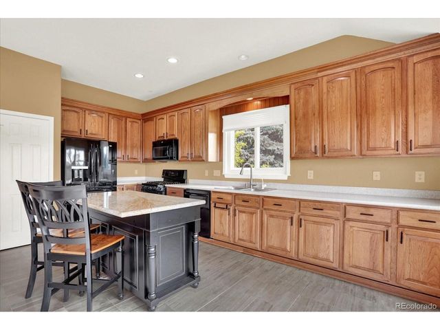 7285 Brighton Ct, Castle Pines, CO 80108