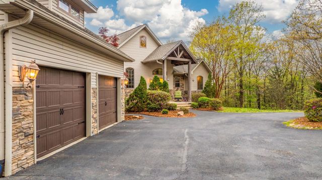90 Hays Hill Road, Conway, AR 72032
