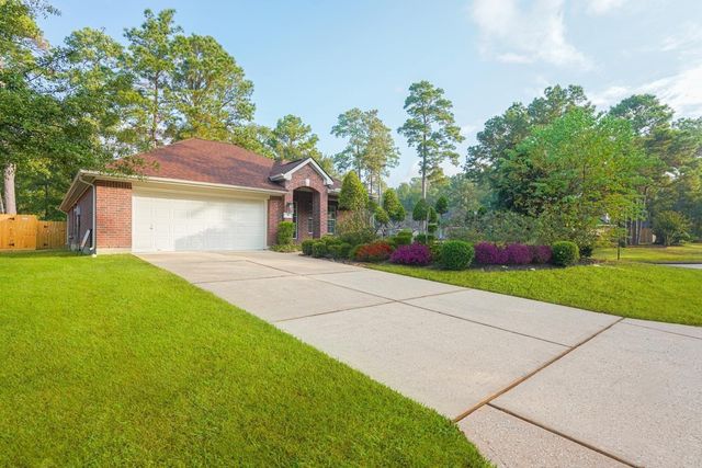 46 S Wynnoak Circle, The Woodlands, TX 77382